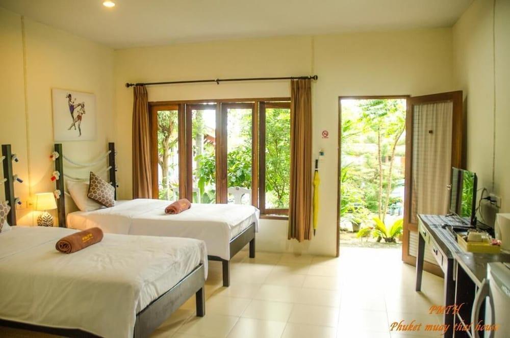 Phuket Muay Thai House Hotel Rawai Eksteriør billede